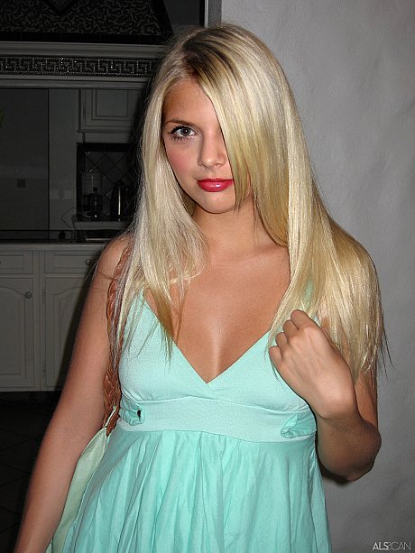 Naughty teenie Amy Lee spreads her shaved pussy while pissing outdoors - Image 11 of 20  in Pussy category   featuring Carli Banks, Jana Cova, Hannas Honeypot, Nella Miartusova 