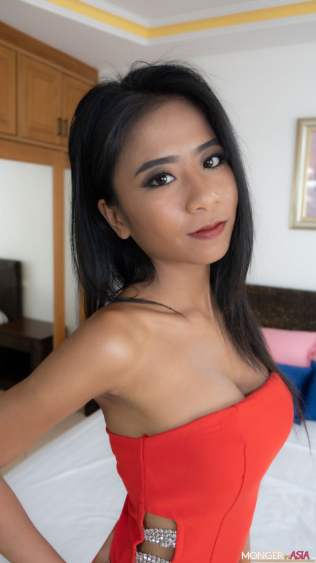 Thin babe Som takes off her lovely outfit & shows her protruding labia - #1162350