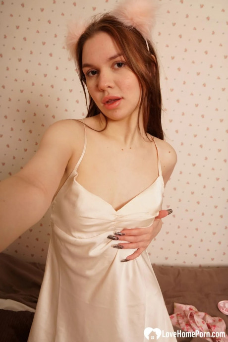 Amateur with attractive lips strips undressed to take selfies of her amazing teen boobies - #1452727