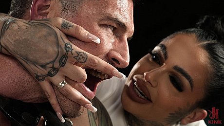 Divine hoes starring Derek Kage, Leigh Raven nude Photos - Image 4 of 20  in Spreading category   featuring Leigh Raven, Derek Kage 