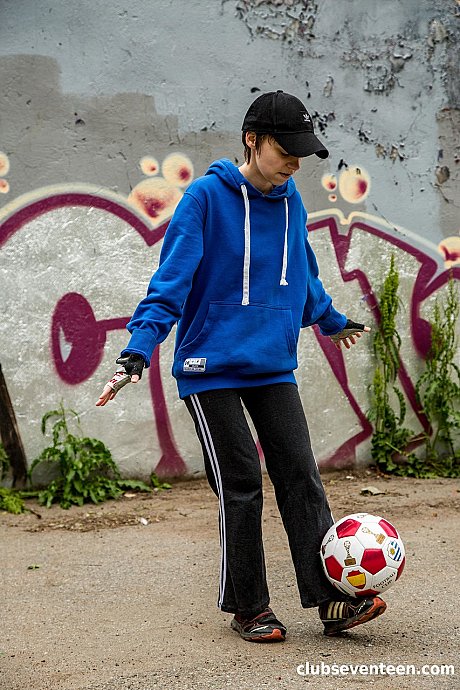 Short haired amateur girlfriend Yagami Lil gets her furry twat banged outside - Image 2 of 20  in Outdoor category   featuring Yagami Lil 