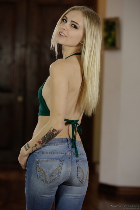 Petite yellow-haired chick girl chick Alex Grey slips off her ripped jeans to model in the naked - #749179