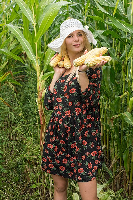 Met Art performed by Yelena Sex Images - Image 2 of 21  in Outdoor category   featuring Yelena 