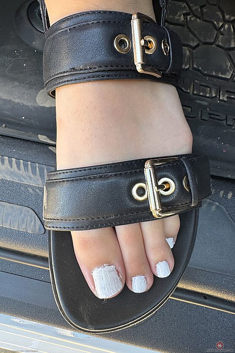 ATK Galleria performed by Lily Winters nude Pics - Image 17 of 21  in Close Up category   featuring Lily Winters 