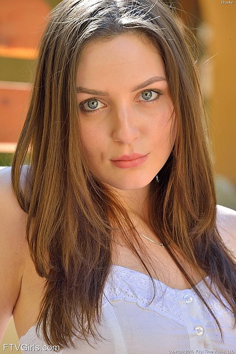 Adorable brunette teenie Brooke reveals her sweet melons and cunt in public - Image 10 of 20  in Masturbation category   featuring Pepper XO 