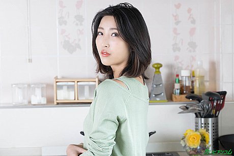Fine chinese wifey Emiri Momota shows her creampied vagina after hardcore sex - Image 2 of 20  in Pussy category   featuring Emiri Momota 
