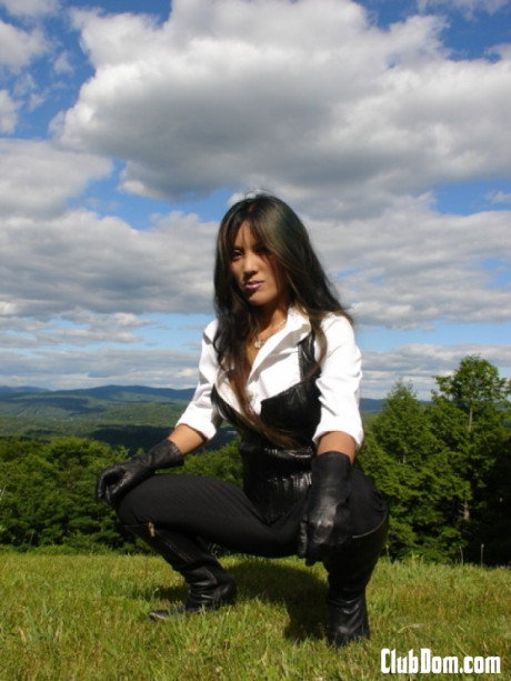 Mistress Jade Tiger whipping and torturing her poor slave outdoors - #1305247