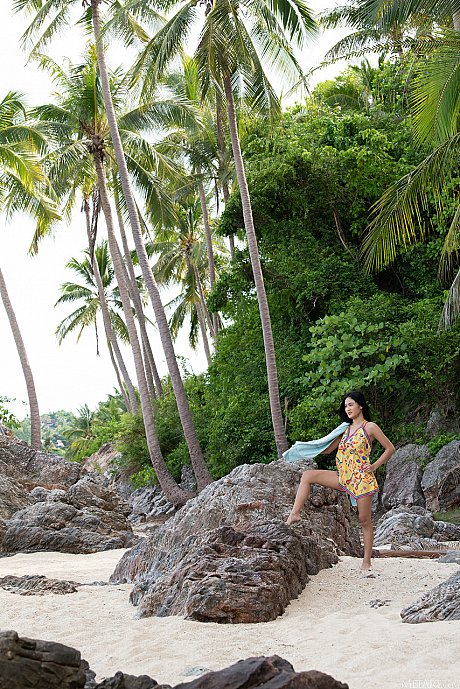 Teen with huge tits Kahlisa unveils her furry pussy in the sea - Image 2 of 20  in Outdoor category   featuring Kahlisa 