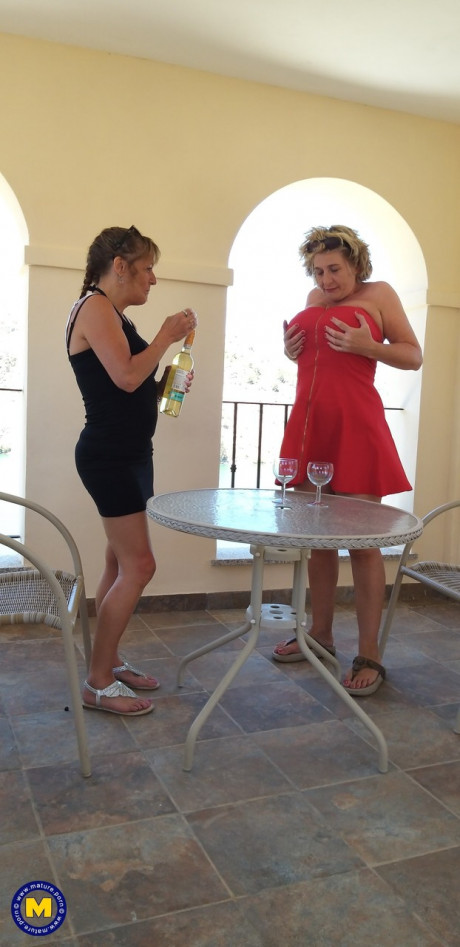 Curvaceous old lesbians Camilla C & Pandora drinking wine on vacation - #889016