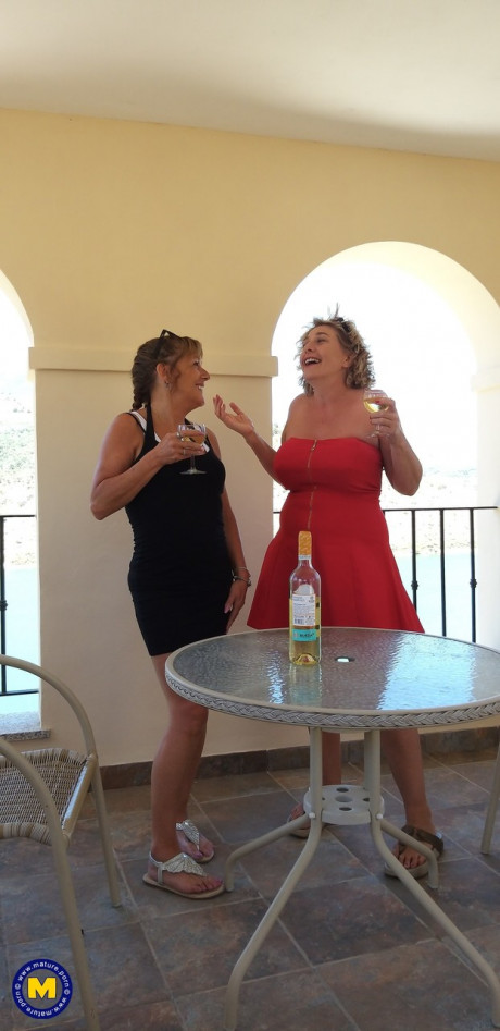 Curvaceous old lesbians Camilla C & Pandora drinking wine on vacation - #889020