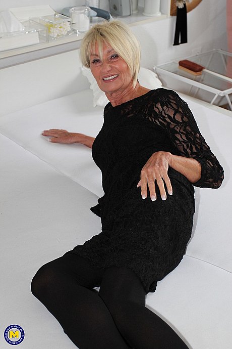European cougar with freckles Franziska shows her body in a solo - Image 3 of 20  in Pussy category   featuring Franziska 