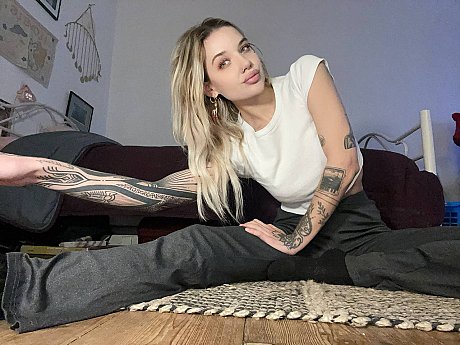 OnlyFans Alt Barb1e Alt Barb1e - Image 9 of 10  in Teen category   featuring Alt Barb1e 