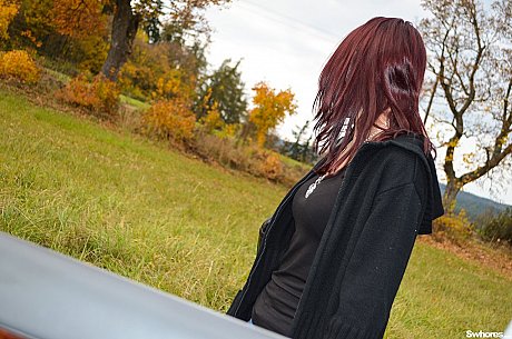 Wild brunette in nylons has outdoor sex with a stranger for pay - Image 2 of 20  in Pussy category  