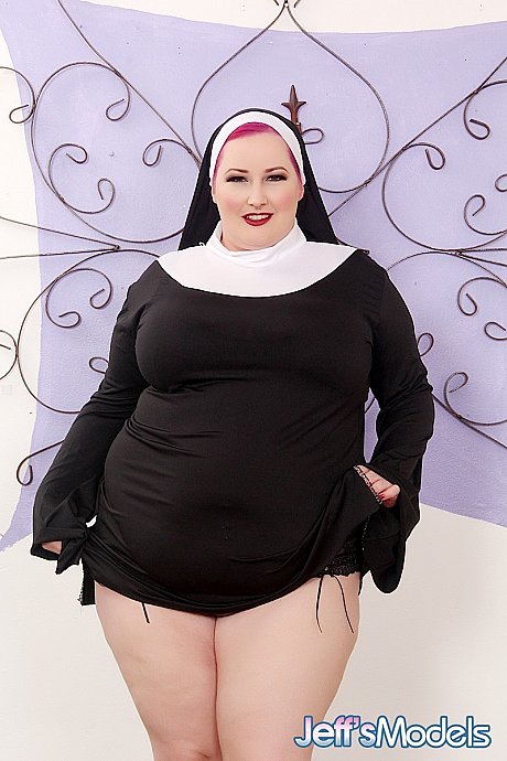 Chunky nun Eliza Allure sports dyed hair while sucking rod during a blowbang - Image 1 of 14  in Big Tits category   featuring Eliza Allure 