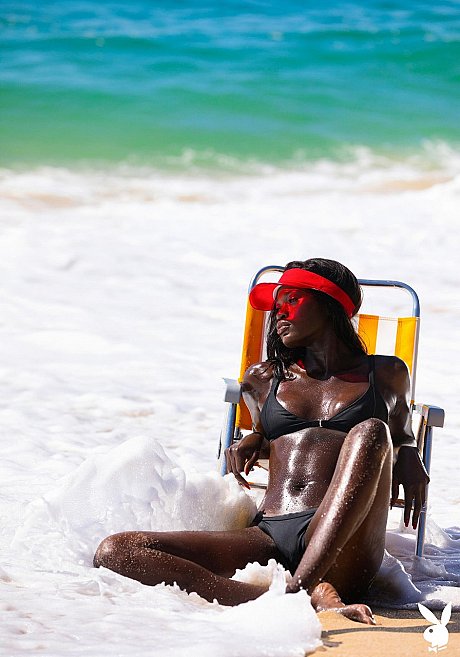 Glamorous French babe Naomi Nash exposes her fine black curves on the beach - Image 12 of 19  in Model category   featuring Naomi Nash 