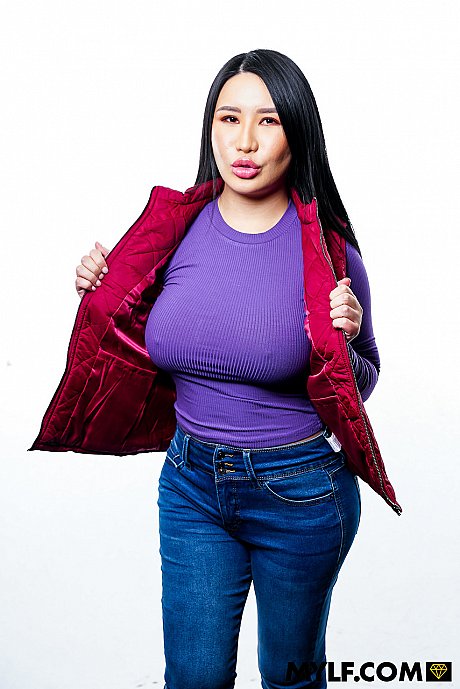 Chubby asian babe Suki Sin shows off her juicy boobies & fucks a hung guy - Image 1 of 21  in Ass category   featuring Alexia Anders, Wendy Raine, James Bang, Suki Sin, Leo Vice 