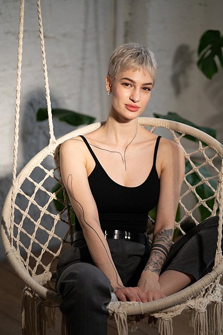 Bentbox performed by Valentina Fedyainova undressed Pictures - Image 2 of 21  in Teen category   featuring Valentina Fedyainova 