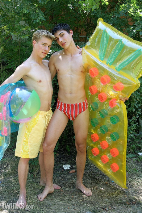 Twinks - #245148