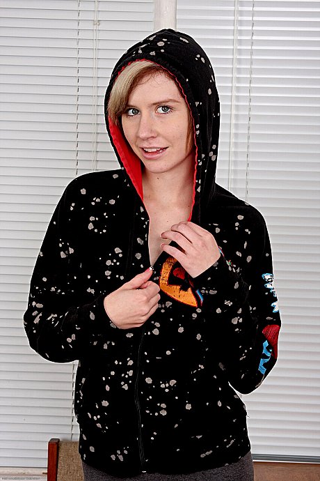 ATK Archives featuring Kelly Klass undressed Photos - Image 1 of 21  in Big Clit category   featuring Kelly Klass 