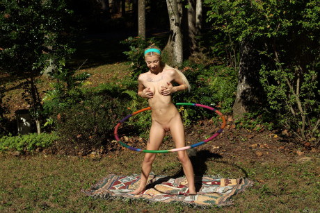 Skinny flexible teenie Kenzie Reeves doing yoga and masturbating outdoors - #334595