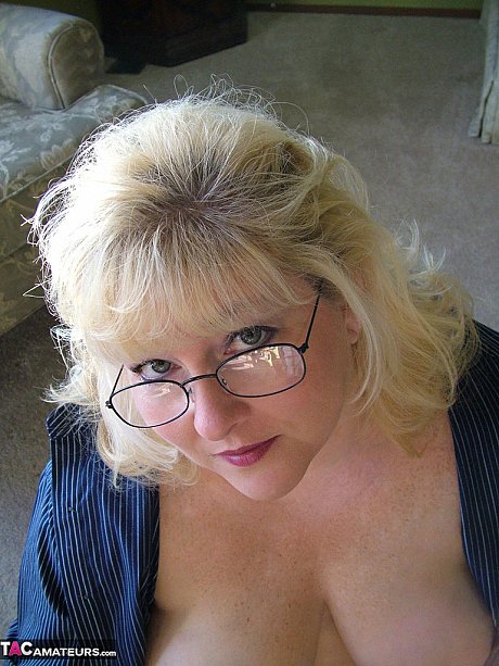 Cougar blondy fatty Taffy Spanx highlights her shaved pussy during solo action - Image 16 of 16  in Pussy category   featuring Taffy Spanx 