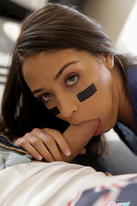 Nasty young Avi Love seduces her stepbrother in front of his girlfriend for good sex - Image 9 of 20  in Spreading category   featuring Avi Love, Emily Mena 