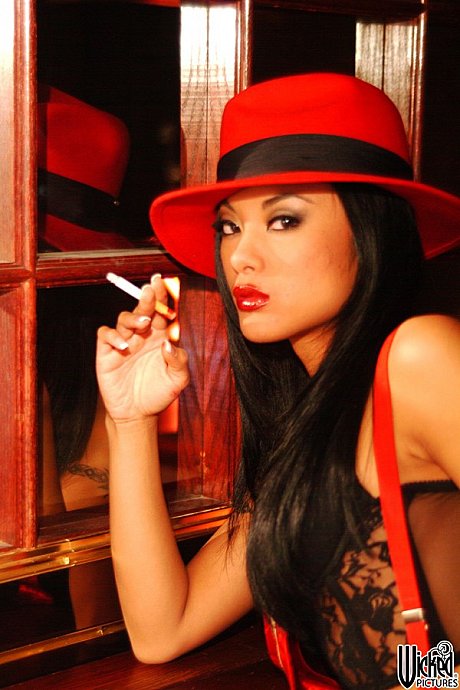 Petite asian bartender Kaylani Lei strips & exposes her hot trimmed coochie - Image 5 of 21  in MILF category   featuring Steven St Croix, Kaylani Lei 