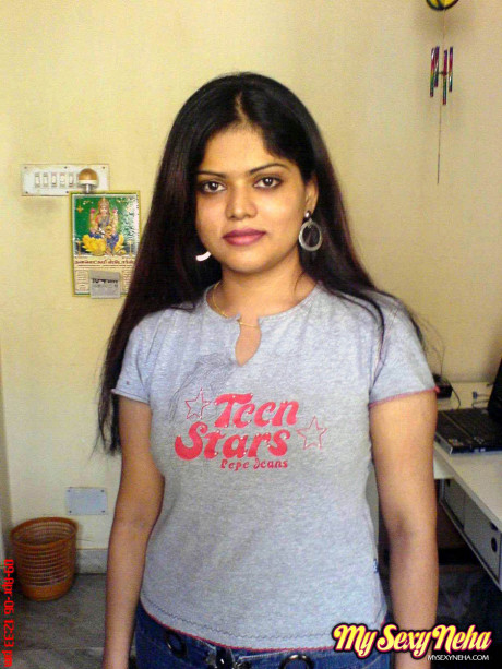 Skinny Indian chick girl girl uncups giant naturals after removing blue jeans - #636451