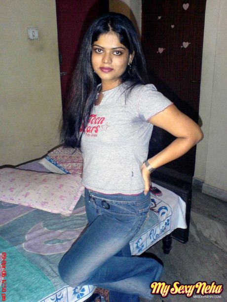 Skinny Indian chick girl girl uncups giant naturals after removing blue jeans - #636454
