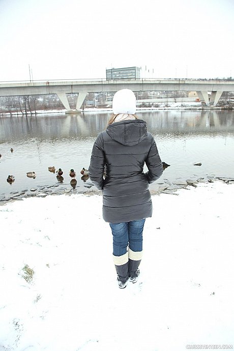 Club Seventeen performed by Jenny N XXX Porn Pics - xxx porn gallery #44471 in Teen featuring Jennifer Amton