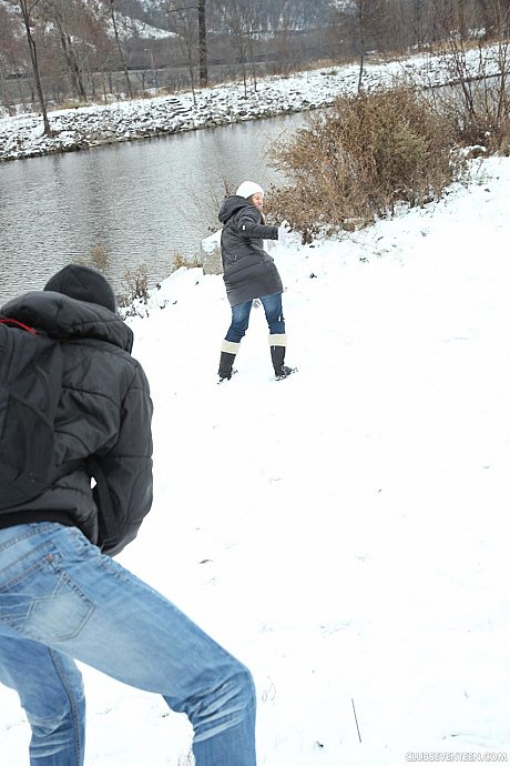 Club Seventeen performed by Jenny N XXX Porn Pics - Image 2 of 21  in Teen category   featuring Jennifer Amton 